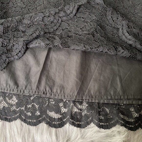 THE LIMITED Skirt Sz 12 Black Lace Lined Neutral Side Zip Knee Length Work - Picture 5 of 12